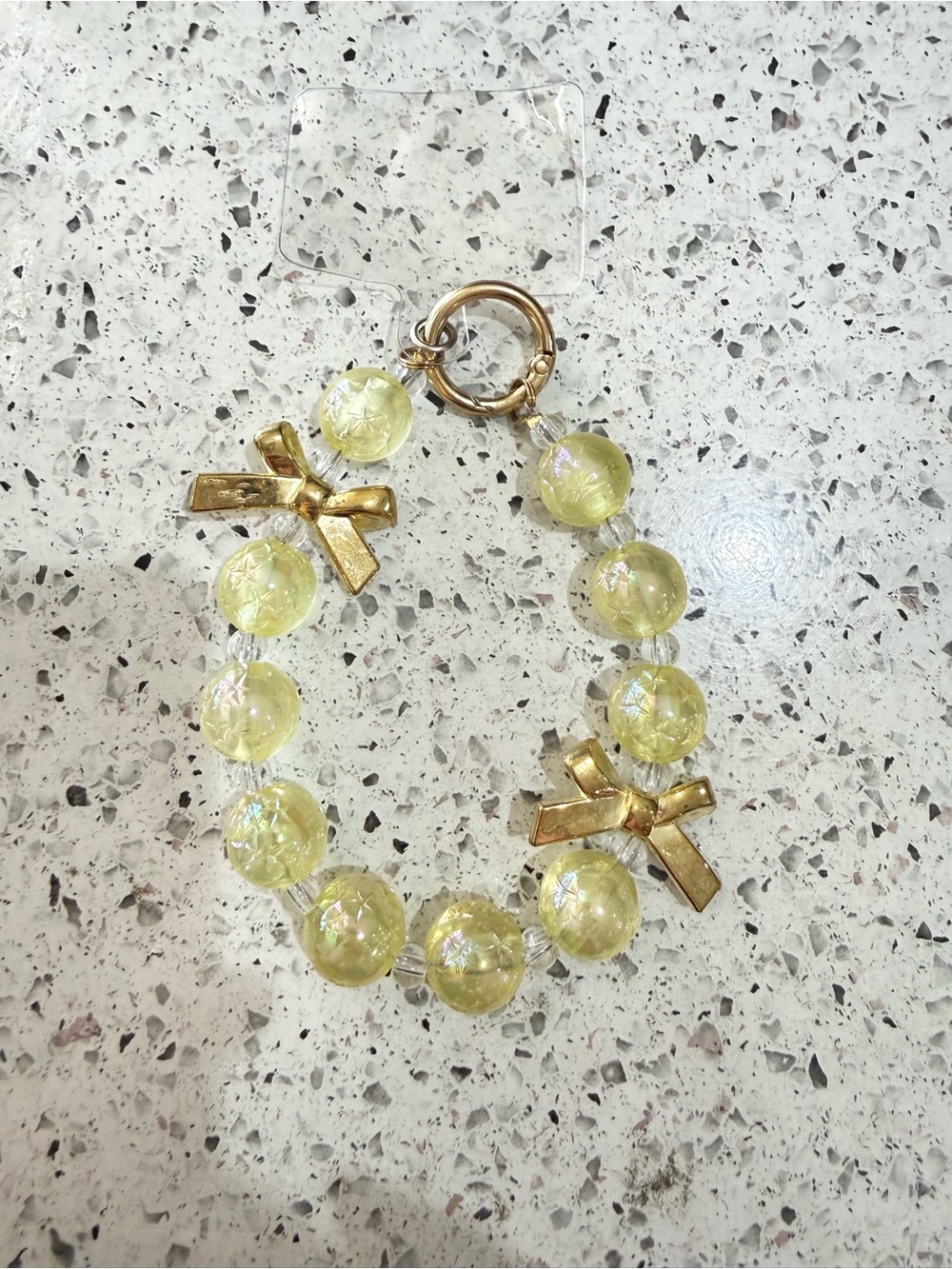 Beaded Phone Charm Strap，Pale Yellow Carved Beads，Includes Clear Phone Tab.